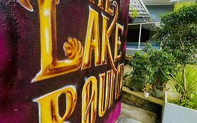 The Lake Round Guest House
